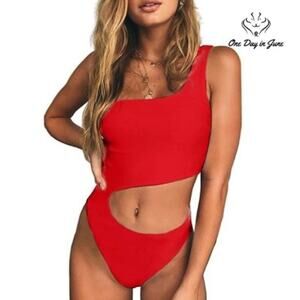 CHYRII Cutout One Shoulder One Piece Size M
